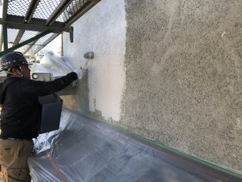 名張市 セラミック塗装 下塗り