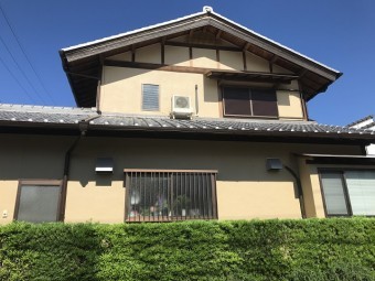 伊賀市 リシン壁塗り替え後 全体写真