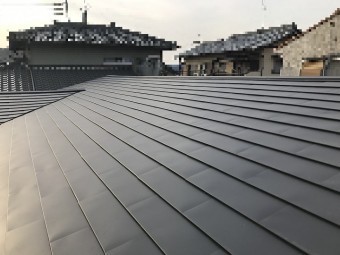 伊賀市 金属ルーフ工法に葺き替え