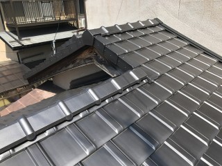 伊賀市 陶器瓦和形から平板形へ