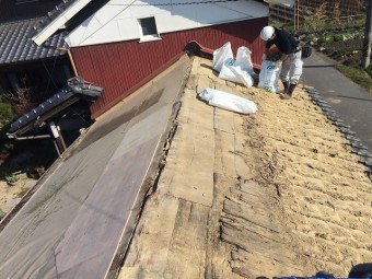 伊賀市風呂屋根土葺き屋根