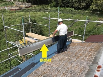 名張市 ゴムアスルーフィングの設置作業③