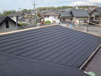 張市金属瓦カバー工法棟下地取付