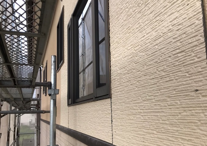 名張市で築１８年のお家の外壁のシーリングを打ち替えました