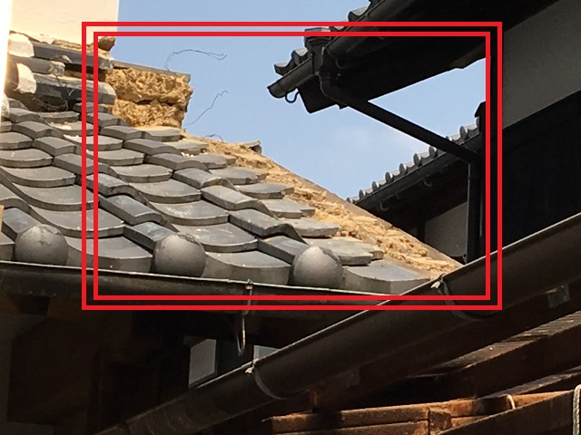 袖瓦撤去後の屋根下地