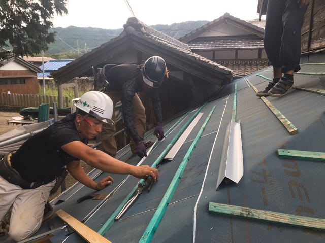 名張市で屋根葺き替え工事をされたM様からお客様の声を頂きました